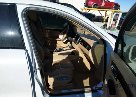 2016 Porsche Macan Turbo из США, поврежденный, VIN WP1AF2A52GLB91288